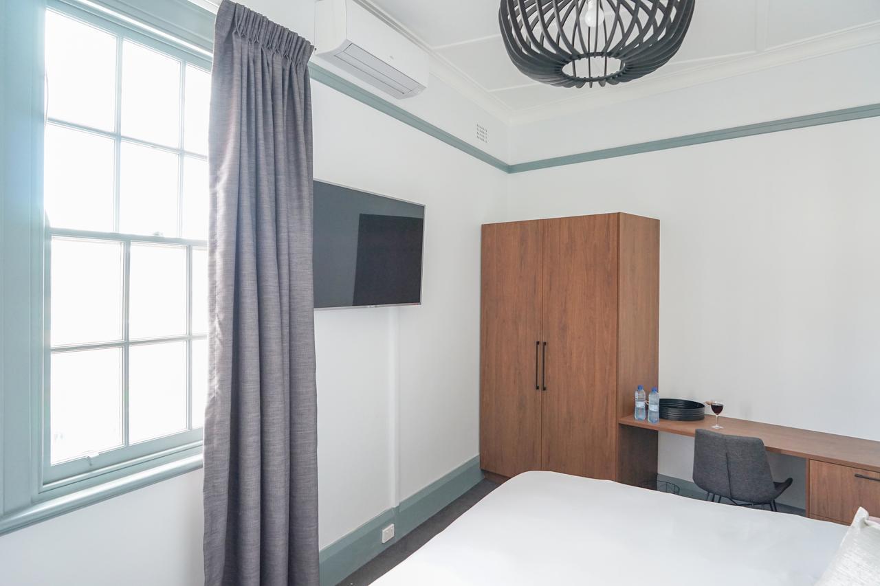 Oasis On Beamish Hotel ซิดนีย์ ภายนอก รูปภาพ